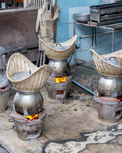 Oven for cooking food Oven for cooking food