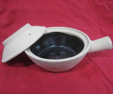 Single Handle Clay Pot